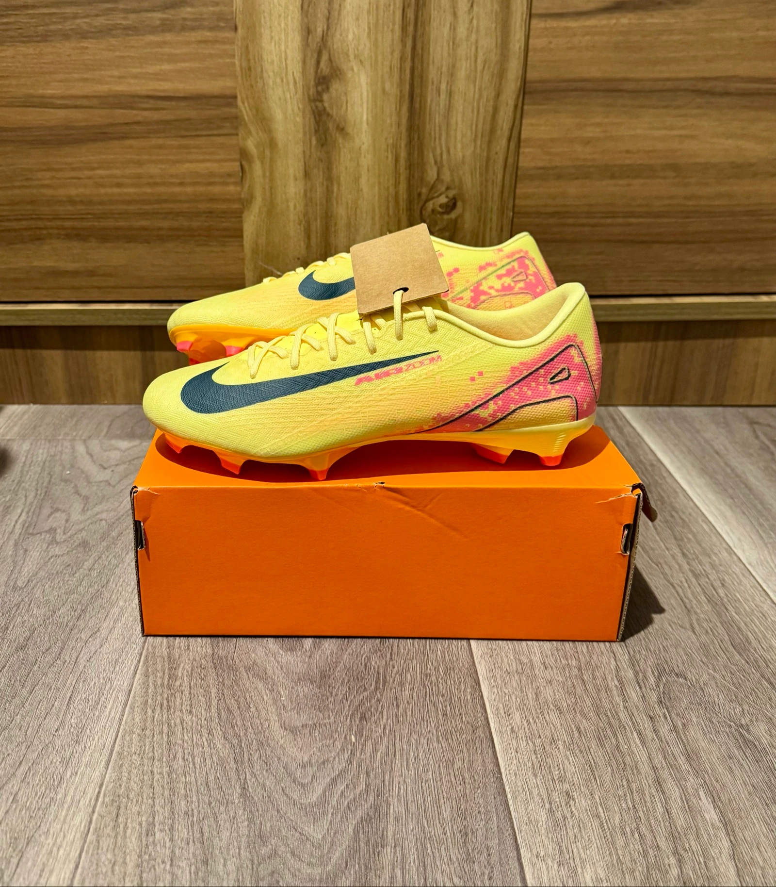 Chaussures de foot Nike Zoom Vapor 16 Kylian Mbappé FG/MG neuves pointure 43